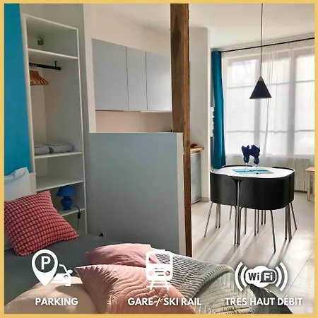 Evasions-eclipse, Centre-ville, Gare