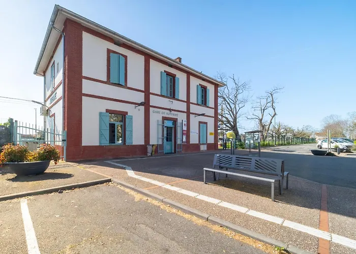 Evasions-eclipse, Centre-ville, Gare Auterive (Haute-Garonne)